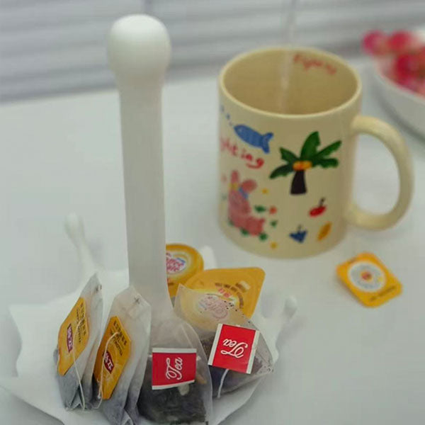 Floating Inverted Mug Holder – Creative Milk-Style Cup Stand for Unique Kitchen Decor Tudoushop